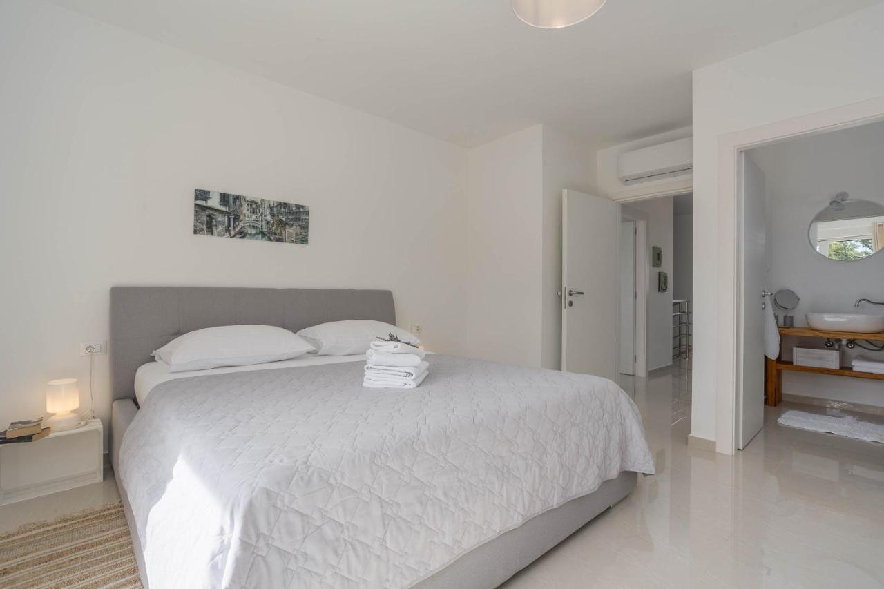 Villa Antonada Vrh  외부 사진