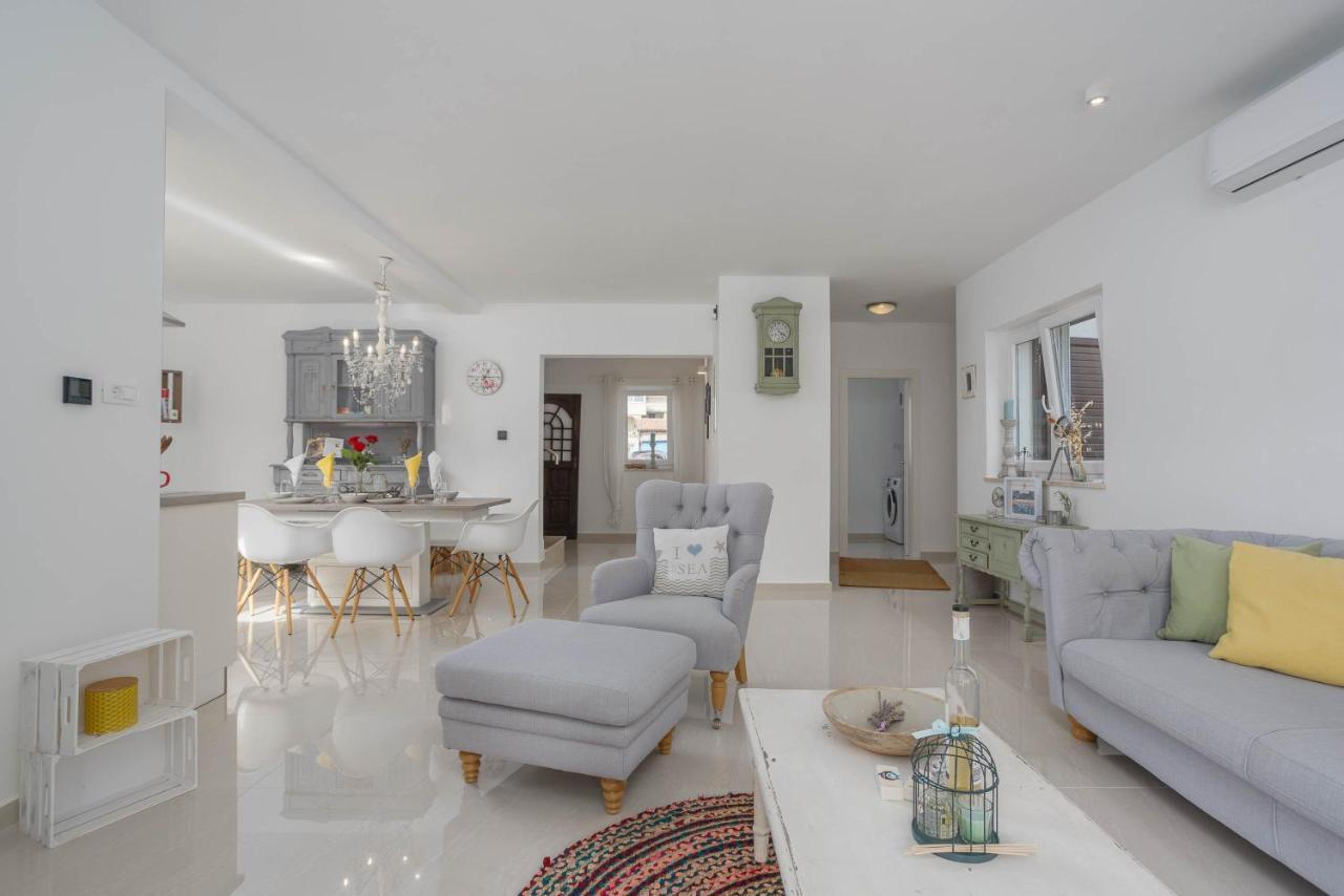 Villa Antonada Vrh  외부 사진