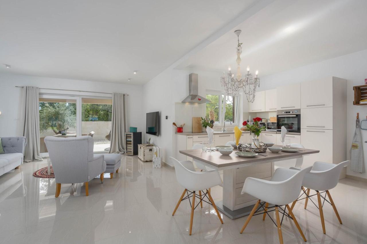 Villa Antonada Vrh  외부 사진