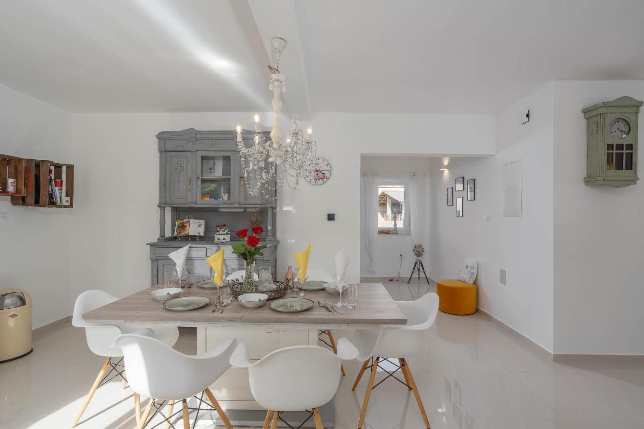 Villa Antonada Vrh  외부 사진
